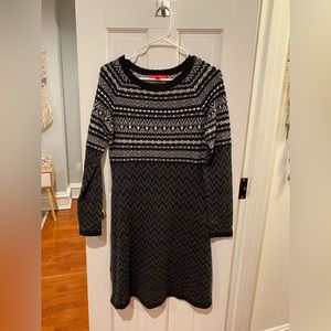 Small krimson and klover black and white sweater dress